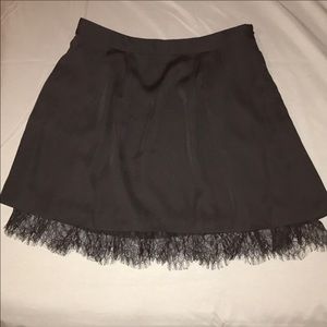 Gap lace hem skirt